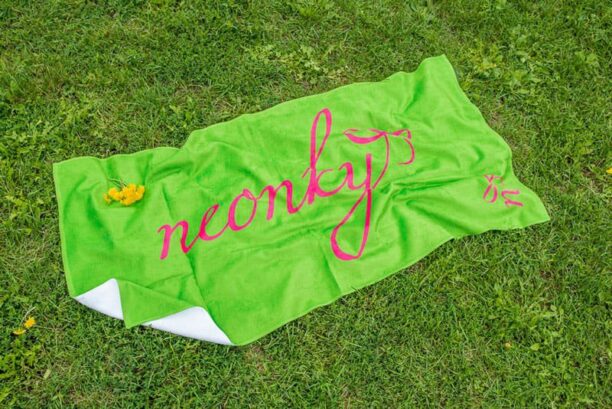 neonky-osuska-green-zelena