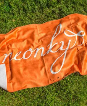 neonky-osuska-orange-oranzova