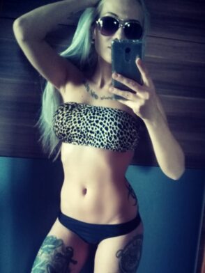 qPlw-JVdV-.dLpW9xohdRyGx35Z1IaOdcX-lXqdGoHA